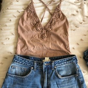 kendall and kylie body top + h&m shorts